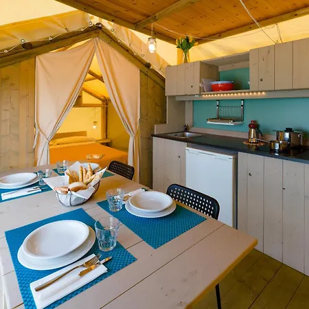 Campsite Le Palme & Village 3*
