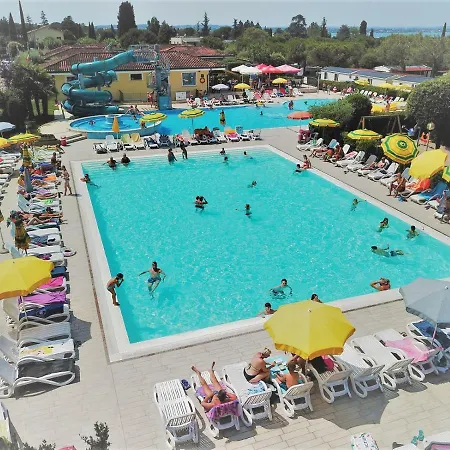 Le Palme & Village Kemping 3*