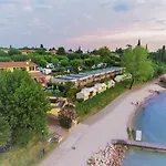 Club Del Sole Le Palme Family Collection
