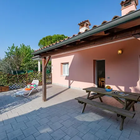 Le Palme & Village 3* Λατζίζε