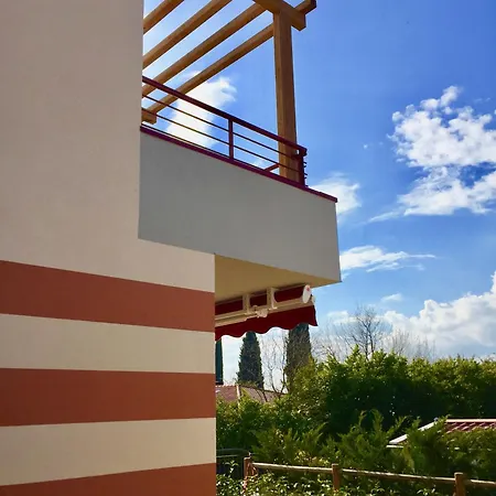 Le Palme & Village Λατζίζε