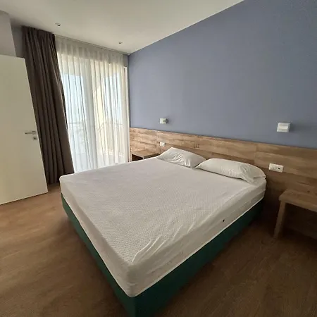 Club Del Sole Le Palme Lazise Family Collection