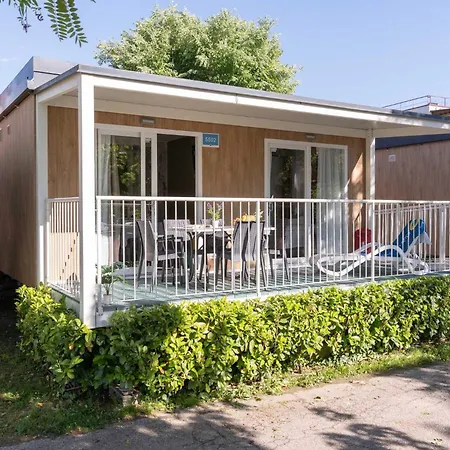 Camping Club Del Sole Le Palme Family Collection 3*