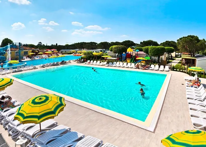 Club Del Sole Le Palme Lazise Family Collection